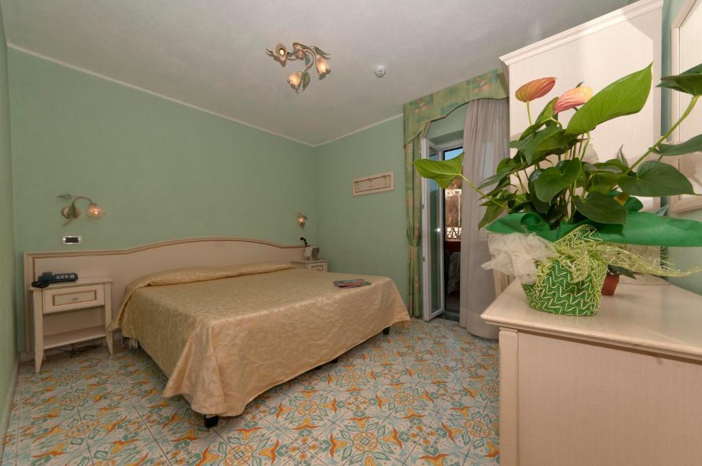 Hotel Villa Franca Форио Номер фото