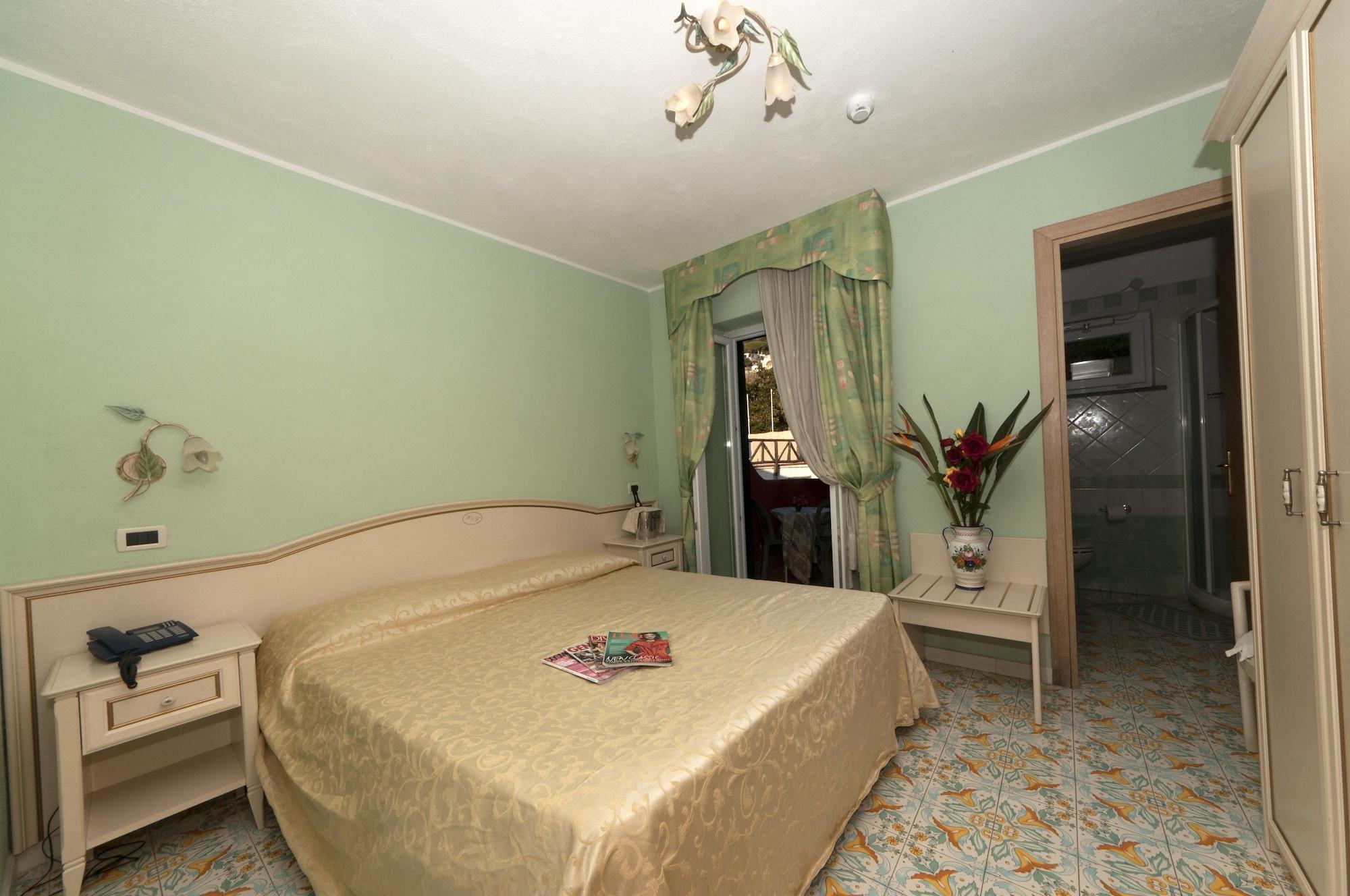 Hotel Villa Franca Форио Экстерьер фото