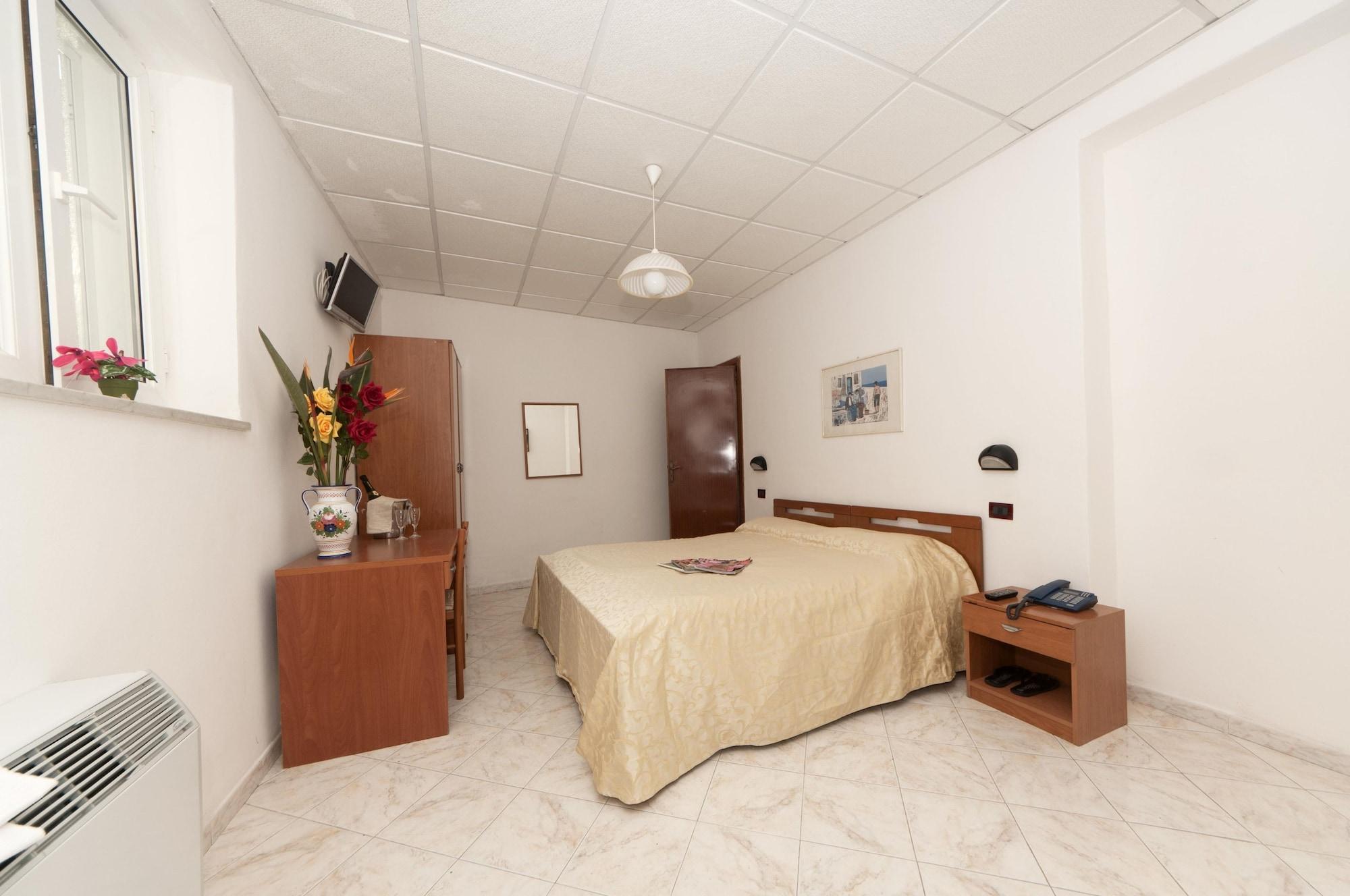 Hotel Villa Franca Форио Экстерьер фото
