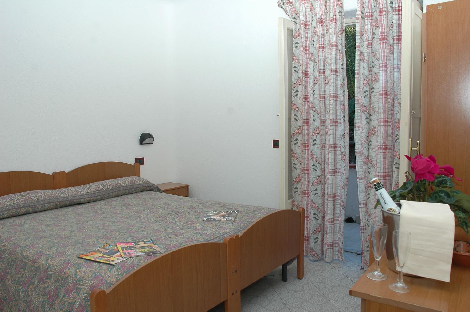 Hotel Villa Franca Форио Экстерьер фото