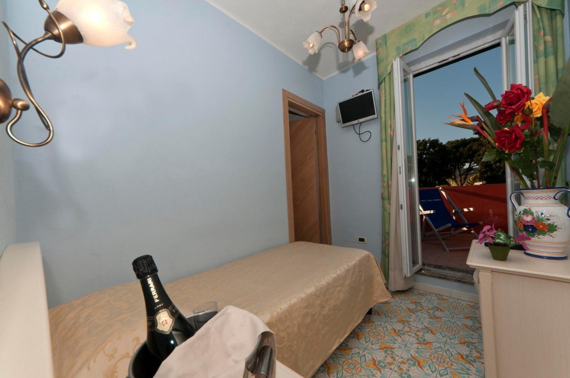 Hotel Villa Franca Форио Экстерьер фото