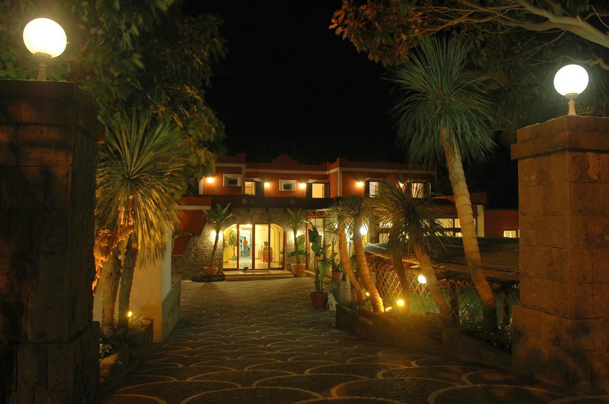 Hotel Villa Franca Форио Экстерьер фото